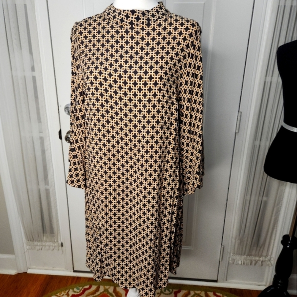 NWOT H&M Mock Neck Geometric Dress Size 6